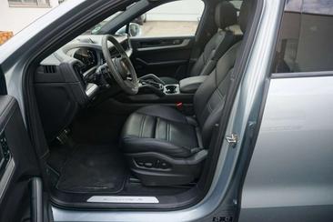 Porsche Cayenne S E-Hybrid — photo 50