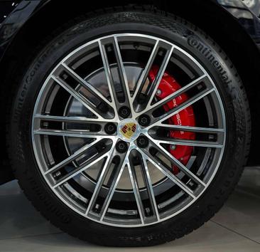 Porsche Macan I GTS — photo 12