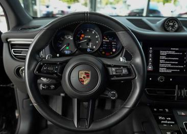 Porsche Macan I GTS — photo 18