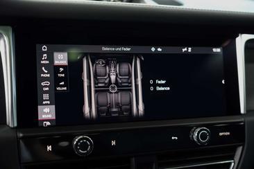 Porsche Macan I GTS — photo 26