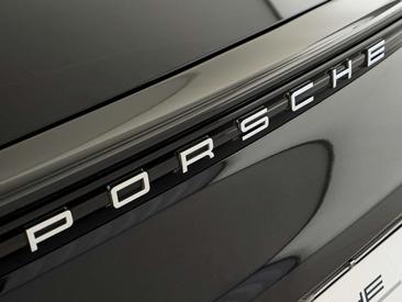 Porsche 718 Cayman — photo 13