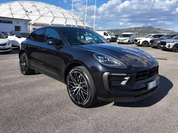 Porsche Macan — photo 2