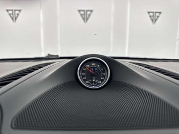 Porsche Cayenne Turbo — photo 17