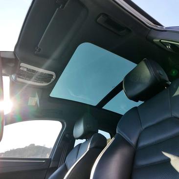 Porsche Macan — photo 9