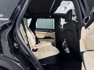 Porsche Cayenne Turbo — photo 34