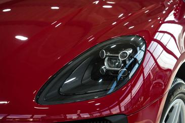 Porsche Macan I S — photo 12