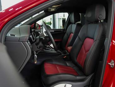 Porsche Macan I S — photo 13