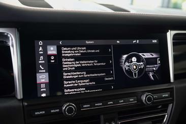 Porsche Macan I S — photo 23