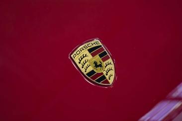 Porsche Macan I S — photo 34