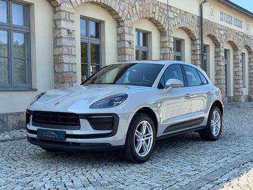 Porsche Macan — photo 15