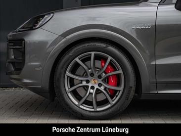 Porsche Cayenne S E-Hybrid — photo 9