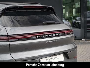 Porsche Cayenne S E-Hybrid — photo 23