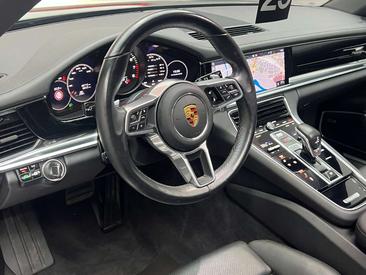 Porsche Panamera — photo 7