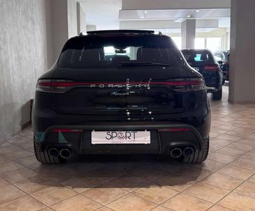 Porsche Macan — photo 8