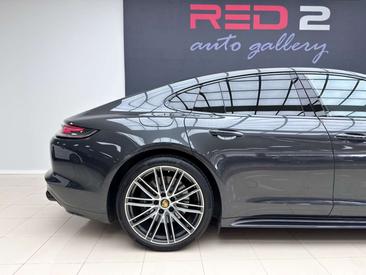 Porsche Panamera 4 E-Hybrid — photo 4