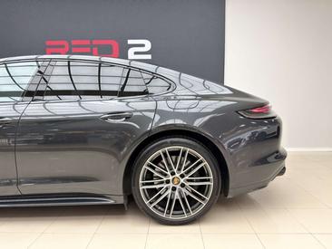 Porsche Panamera 4 E-Hybrid — photo 8