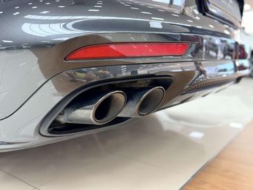 Porsche Panamera 4 E-Hybrid — photo 17