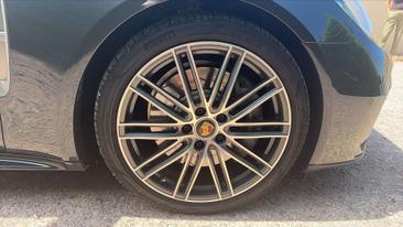 Porsche Panamera — photo 16