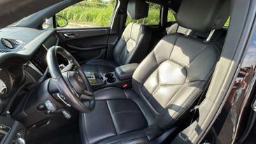 Porsche Macan — photo 10