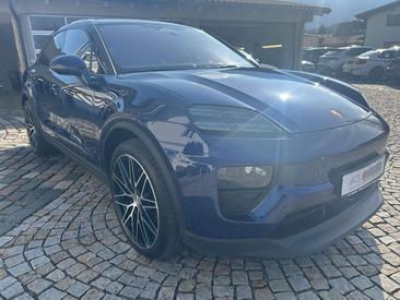 Porsche Macan I 4 Electric — photo 7