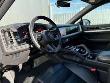 Porsche Cayenne E-Hybrid — photo 8