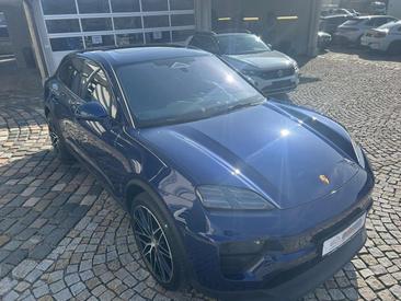 Porsche Macan I 4 Electric — photo 8