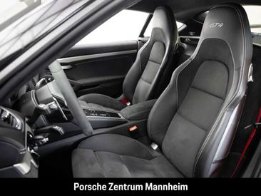 Porsche 718 Cayman GT4 — photo 5