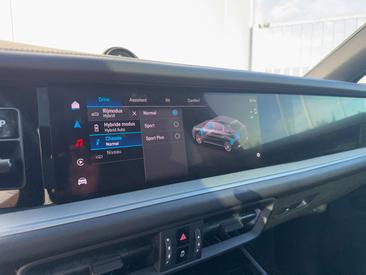 Porsche Cayenne E-Hybrid — photo 12
