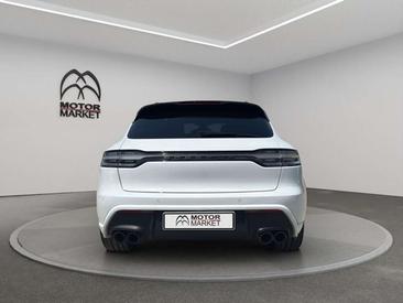 Porsche Macan — photo 6
