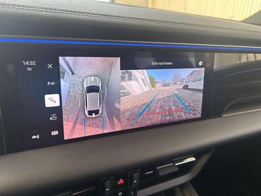 Porsche Macan I 4 Electric — photo 18