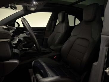 Porsche Macan I Electric — photo 17