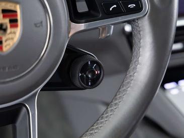 Porsche Cayenne E-Hybrid — photo 17