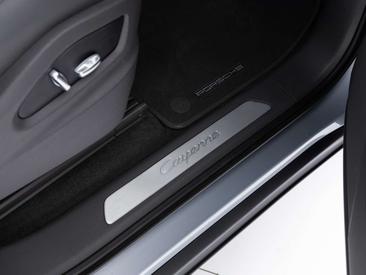 Porsche Cayenne E-Hybrid — photo 19