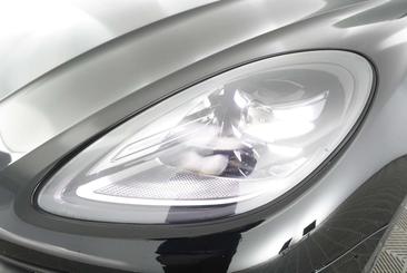 Porsche Macan I GTS — photo 14