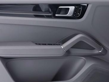 Porsche Cayenne E-Hybrid — photo 20