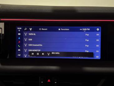 Porsche Macan I Electric — photo 22