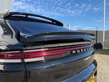Porsche Cayenne E-Hybrid — photo 23