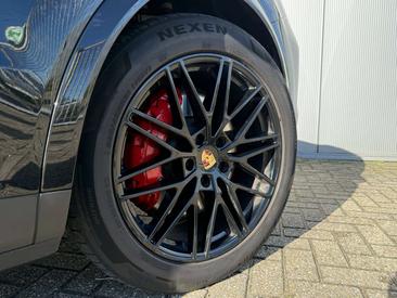 Porsche Cayenne E-Hybrid — photo 25