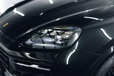 Porsche Cayenne E-Hybrid — photo 19