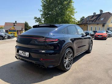 Porsche Cayenne Turbo S E-Hybrid — photo 6
