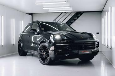 Porsche Cayenne E-Hybrid — photo 21