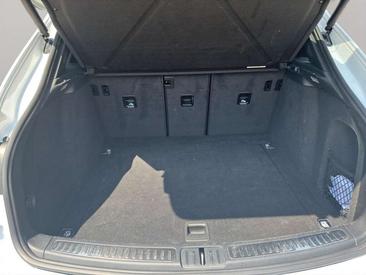 Porsche Macan — photo 19