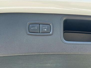 Porsche Macan — photo 20