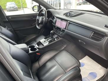 Porsche Macan — photo 9