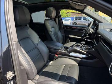 Porsche Cayenne Turbo S E-Hybrid — photo 22