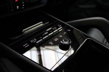 Porsche Cayenne S — photo 11