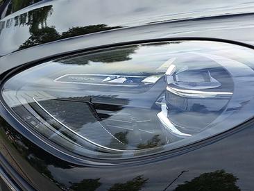 Porsche Macan — photo 2