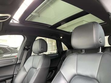 Porsche Macan — photo 15