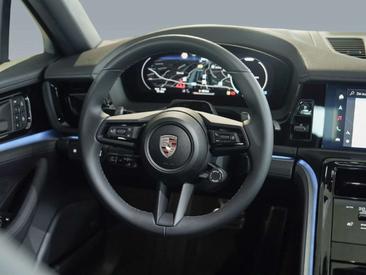 Porsche Panamera — photo 25