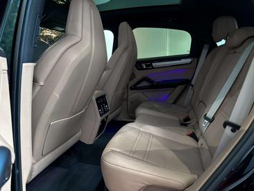 Porsche Cayenne E-Hybrid — photo 20